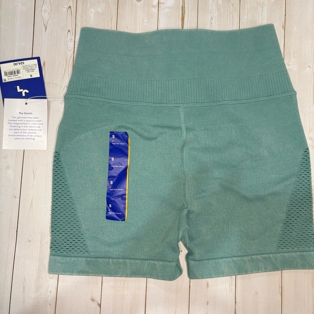 JoyLab Sage Green High Rise Athletic Shorts Harbor Color Bike Shorts Small - Picture 4 of 4